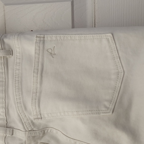 DL1961 white jeans size 24 - Picture 4 of 6